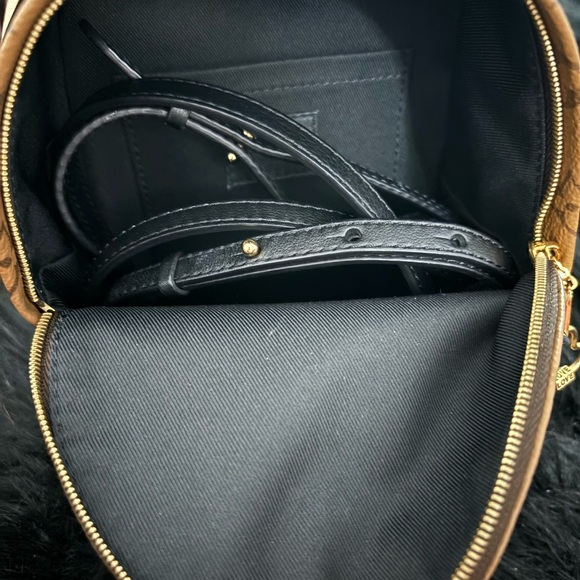 Mini Louis Vuitton backpack reverse - Picture 8 of 13